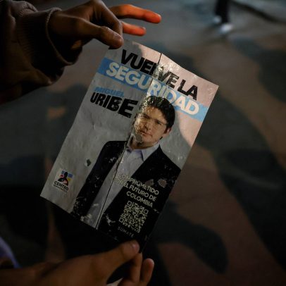 Colômbia vive luto após assassinato de pré-candidato à presidência Miguel Uribe