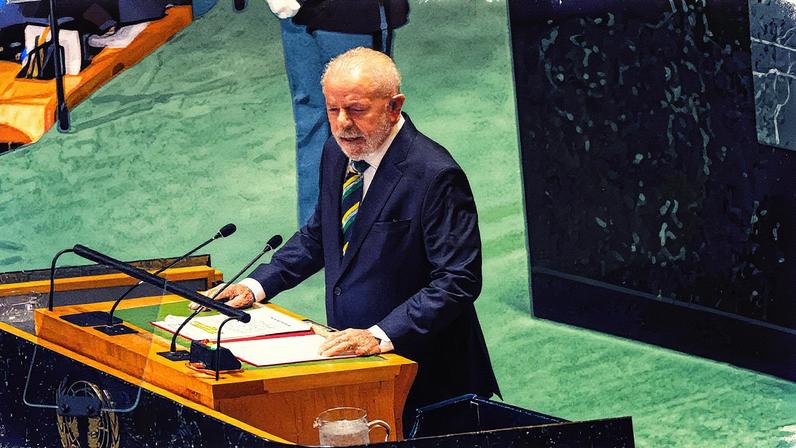 O presidente Lula proferindo discurso na ONU (Foto: raham Dickie/The New York Times)