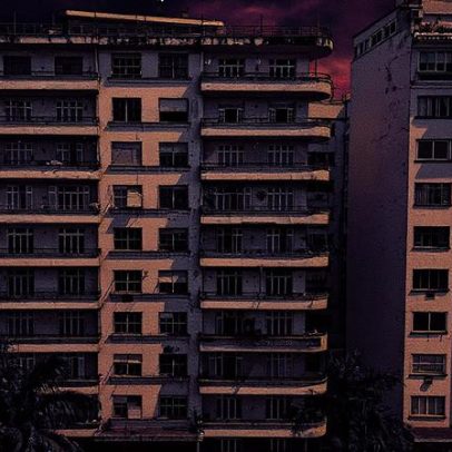 Moradores da Zona Sul do Rio enfrentam despejo de prédios na orla da cidade