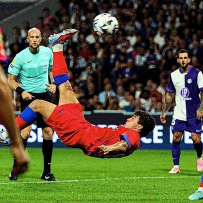 PSG vence Toulouse com hat-trick de João Neves, incluindo dois gols de bicicleta
