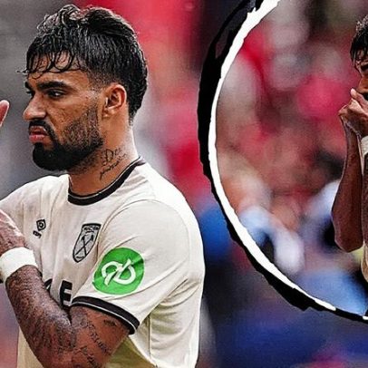 Lucas Paquetá marca gol e celebra com beijo no escudo do West Ham