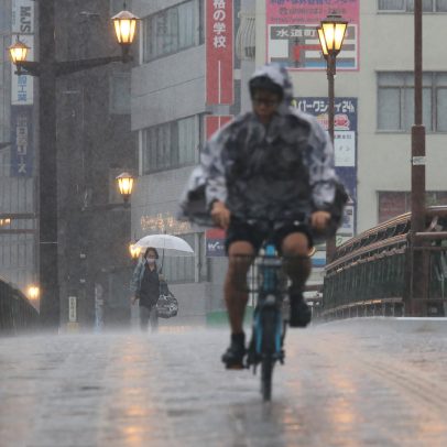 Chuvas intensas no Japão provocam desaparecimentos e alertas de evacuação em massa