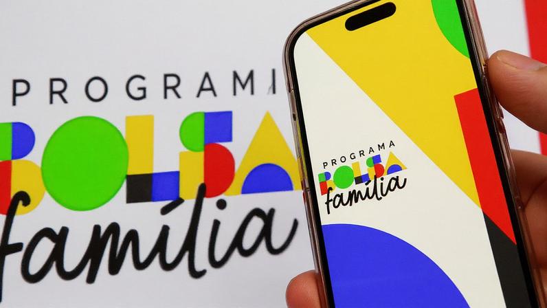 Aplicativo do programa Bolsa Família em destaque, que teve seu valor triplicado nos últimos anos (Foto: Reprodução)