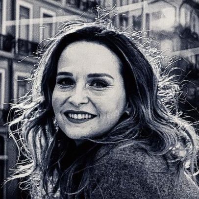 Fernanda Rodrigues alerta sobre cuidados com a pele e a importância da consulta médica