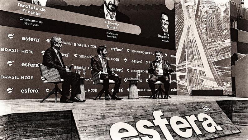 Tarcísio de Freitas, governador de São Paulo, durante evento com empresários em São Paulo nesta segunda-feira (Foto: Samuel Lima/O Globo)