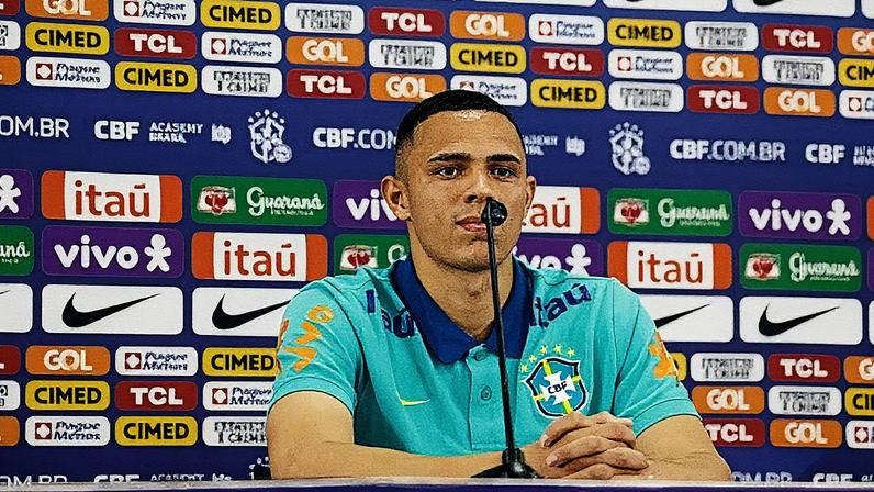 Vanderson vem ganhando espaço na seleção brasileira (Foto: Rafael Ribeiro/CBF)