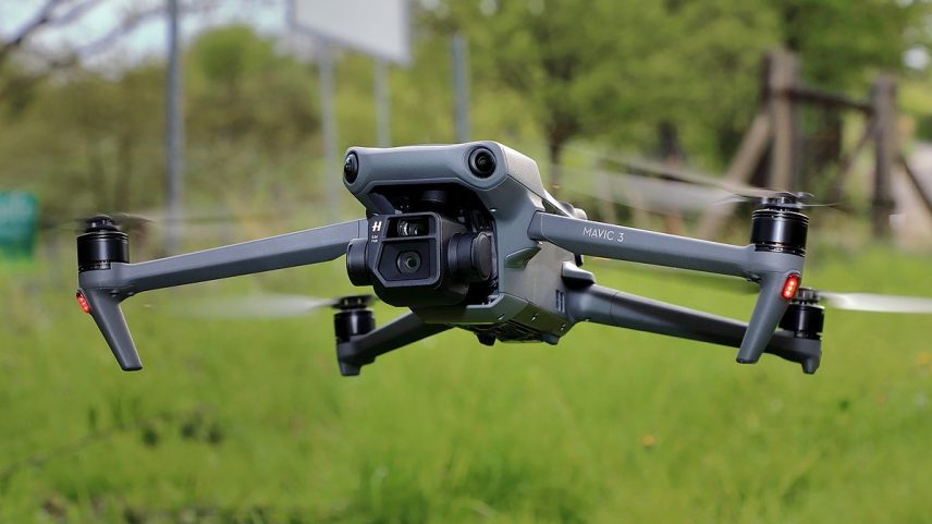 Drones da DJI são usados por cineastas, agricultores, bombeiros e até agências governamentais destinadas à aplicação das leis (Foto: Divulgação)