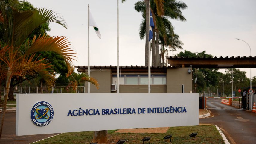Entrada da Abin (Agência Brasileira de Inteligência), em Brasília (Foto: Pedro Ladeira - 20.out.23/Folhapress)