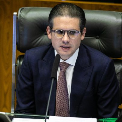Rebelião na Câmara compromete liderança de Hugo Motta em meio a crise política