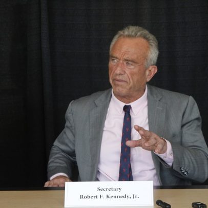 Robert Kennedy Jr. desiste de financiar 22 projetos de desenvolvimento de vacinas