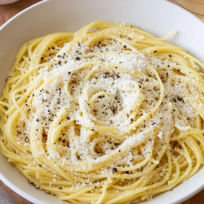 Cacio e pepe: receita de massa gera polêmica e revolta na Itália