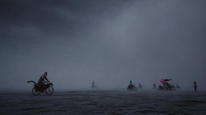 O Orgy Dome do Burning Man foi destruído por uma tempestade de vento que ocorreu no local no deserto do norte de Nevada no início desta semana. (Foto: Reprodução)