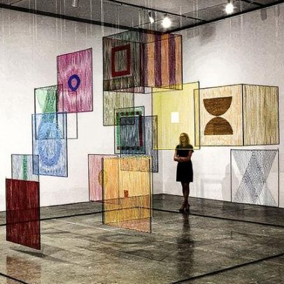 Movimentos artísticos que definem o século 21 e suas influências contemporâneas