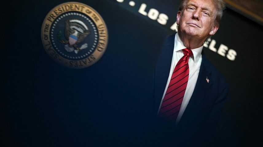 Donald Trump participa de evento na Casa Branca para lançar força-tarefa para Olimpíadas de 2028 (Foto: Brendan SMIALOWSKI / AFP)