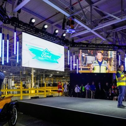 EUA buscam caminhões elétricos acessíveis para atender demanda crescente
