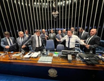 União e PP promovem obstrução bolsonarista com apoio de 4 ministérios no Congresso