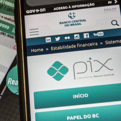 Pix gera economia de R$ 106,7 bilhões para brasileiros, revela estudo recente