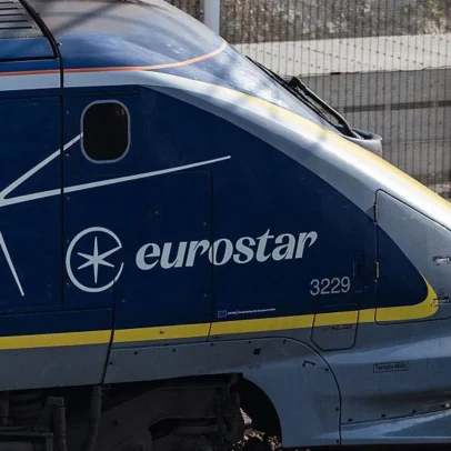 Passageiros do Eurostar enfrentam atrasos e cancelamentos por problemas ferroviários na França