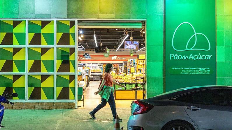 Loja do Pão de Açúcar próxima da Avenida Rebouças, onde estão St.Marche e Mambo, foi reformada recentemente (Foto: Daniel Teixeira/Estadão)