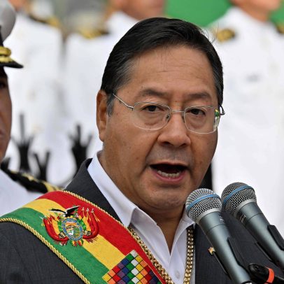 Arce altera comando militar na Bolívia antes das eleições presidenciais decisivas