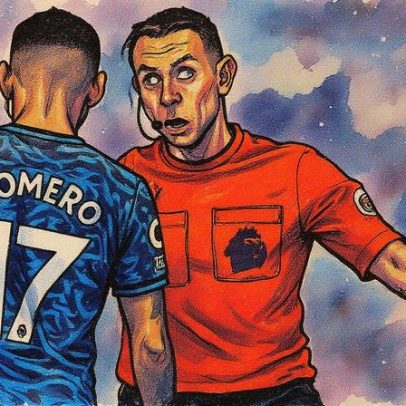 Ex-árbitro da Premier League recebe suspensão de oito semanas por críticas a Klopp