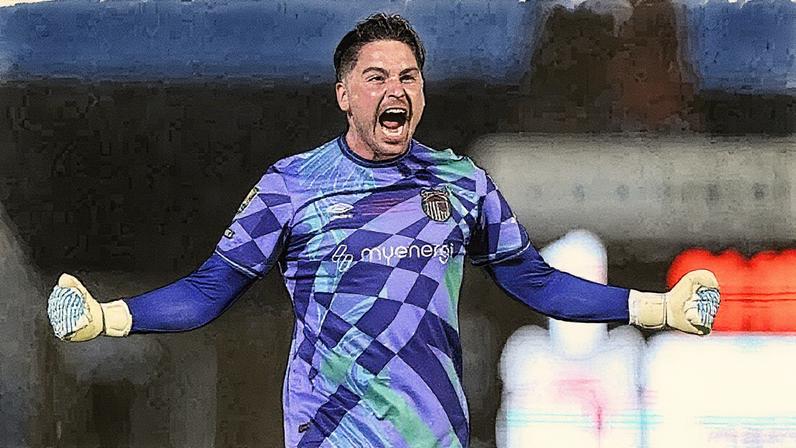 Christy Pym comemora a classificação do Grimsby Town (Foto: Shaun Botterill/Getty Images)