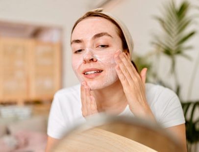 Melhores limpadores faciais para todos os tipos de pele, dermatologistas indicam