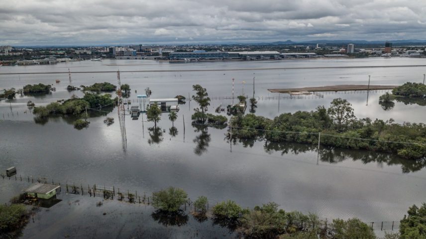 Enchentes no RS: modelo prevê desastres climáticos com 12 meses de antecedência (Foto: Rafa Neddermeyer/Agência Brasil)