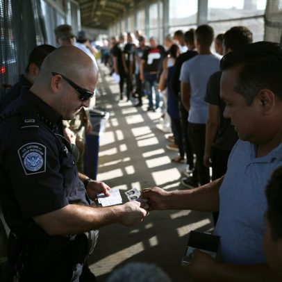 Mexicanos podem entrar nos Estados Unidos por 30 dias com nova Visa láser