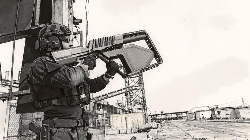 Modelo do equipamento que será comprado: objetivo é interceptar drones usados em vigilância ilegal e transporte de objetos para dentro de presídios (Foto: Divulgação/Droneshield)