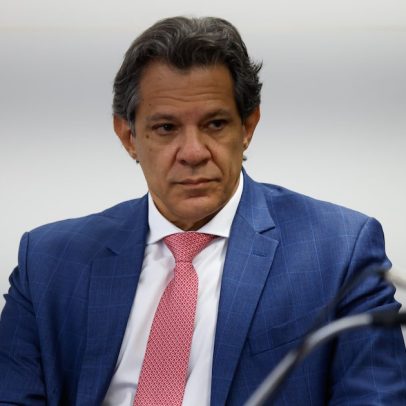 Governo avalia pagamento de salário mínimo para apoiar empresas afetadas por tarifas