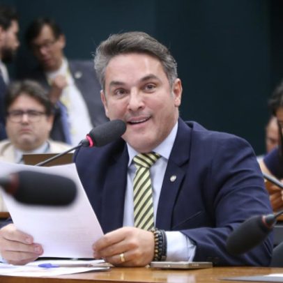 Líder da oposição afirma que Brasil deixou de ser uma democracia