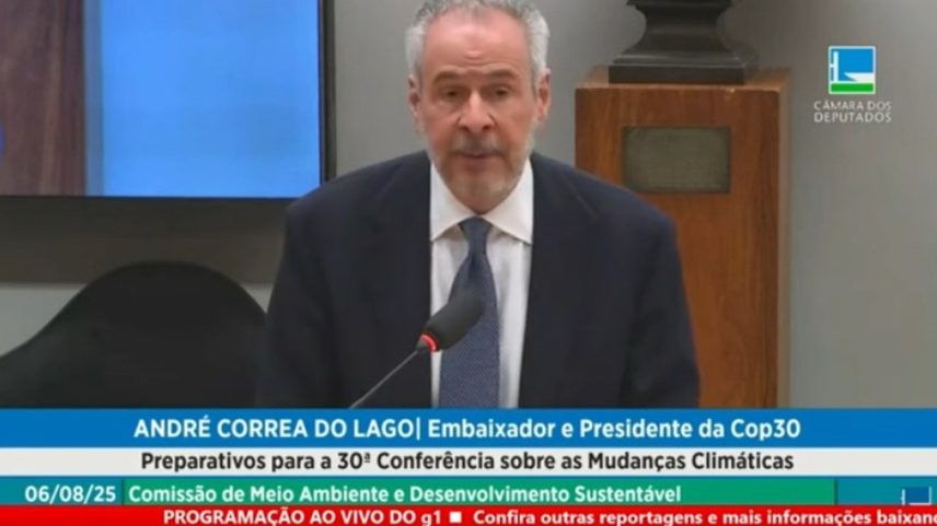 Presidente da COP30, André Correa do Lago, participa de audiência na Câmara (Foto: Reprodução)