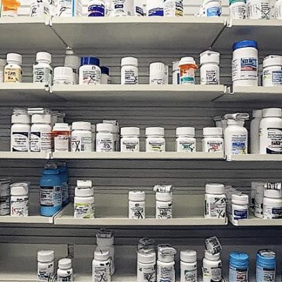 S&P 500 registra quinta queda consecutiva, mas ações de medicamentos se destacam
