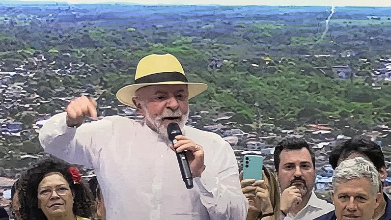 Lula durante anúncio de investimentos em Rio Branco, no Acre (Foto: Reprodução/TV Brasil)