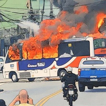 Traficantes ateiam fogo a ônibus após operação policial na Ilha do Governador