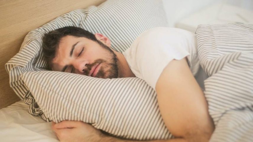 Para suas conclusões, cientistas monitoraram os padrões de sono de mais de 88 mil adultos por quase sete anos (Foto: Reprodução/Pexels)