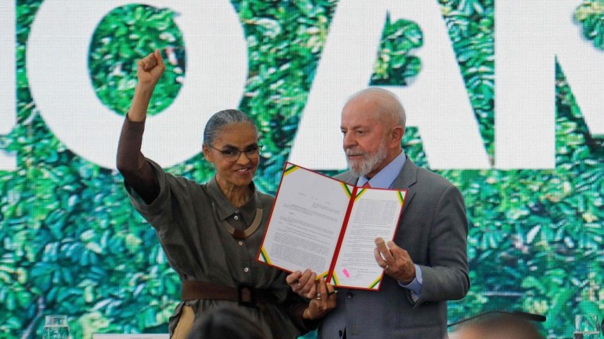 Lula e Marina anunciam medidas para o Meio Ambiente (Foto: Sergio Lima / AFP)