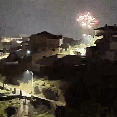 Bombeiro registra cena impressionante durante incêndio florestal em Cáceres