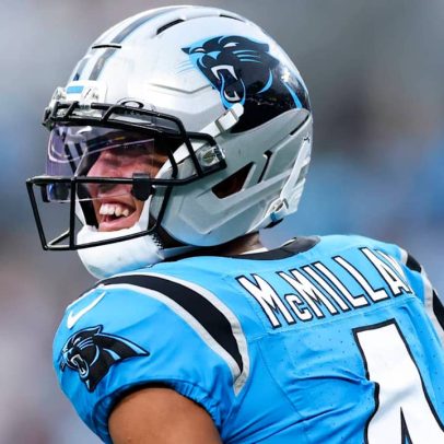 Treinador dos Panthers elogia estreia de Tetairoa McMillan na pré-temporada
