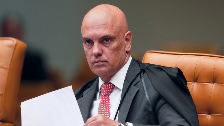Moraes autoriza Bolsonaro a sair da prisão domiciliar para exames médicos no DF Star. Ele passará por diversos procedimentos e seguirá monitorado. (Foto: Rosinei Countinho - SCO/STF)
