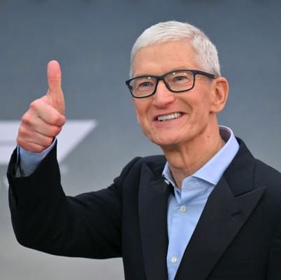Ações em destaque ao meio-dia: Apple, Viasat, McDonald's e Grocery Outlet
