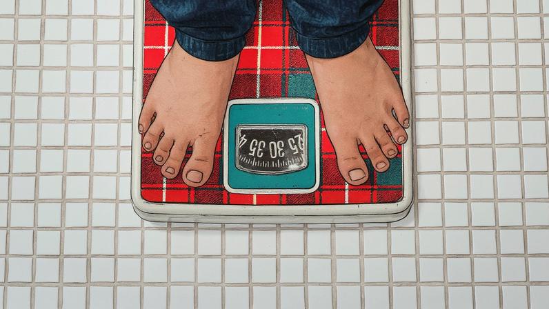 Lutar contra a balança pode ser frustrante por conta de adaptações metabólicas — Foto: Pexels