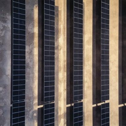 Excesso de energia renovável provoca cortes históricos na geração elétrica