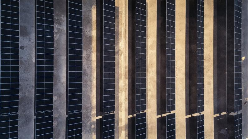 Usina Solar da empresa Rio Alto, Varzea na Paraíba (Foto: Zanone Fraissat - 13.jul.2024/Folhapress)