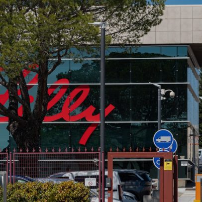 Lilly enfrenta desafios e adia meta de US$1 trilhão em valor de mercado