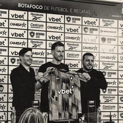Botafogo anuncia Neto como novo goleiro da equipe para a temporada