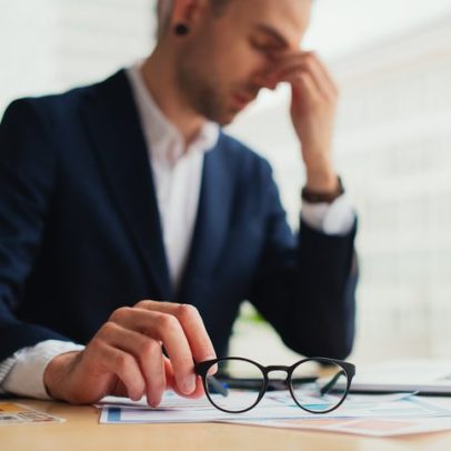 Saídas recordes de CEOs revelam necessidade urgente de líderes adaptáveis ao mercado
