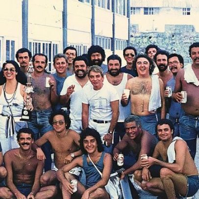Djavan resgata fotos raras de encontro de artistas icônicos dos anos 80