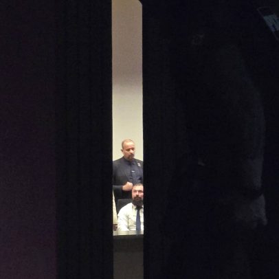 Bolsonaristas ocupam auditório e acusam Motta de driblar obstrução no plenário